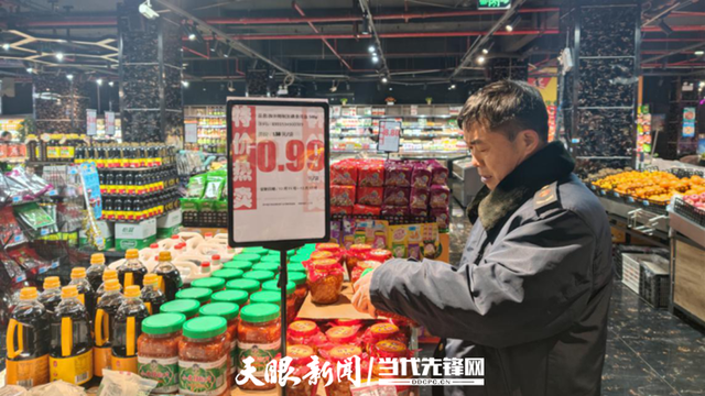 修文 開展節(jié)前市場(chǎng)安全檢查 保障“舌尖上的安全”