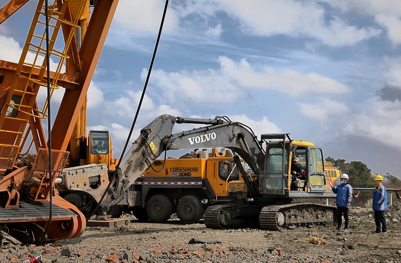 工程機(jī)械租賃:以靈活高效之姿,賦能工程建設(shè)新未來(lái)